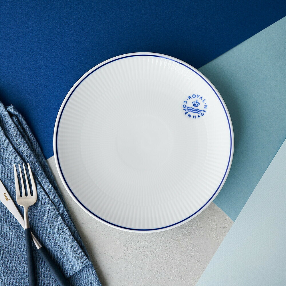 ロイヤルコペンハーゲン ブルーフラワーカーブ クーププレート19cm(1) ROYAL COPENHAGEN (ロイヤル・コペンハーゲン) プレート 21cm ブルー