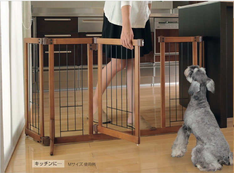 リッチェル ペット 木製おくだけドア付ゲートL 超小型犬用~小型犬用 ※2個セット (*4t車以外での配送不可*1Fエントランス渡し)ドアの開閉で通行スムーズ場所に合わせて選べる&調節できる|エクシーズ