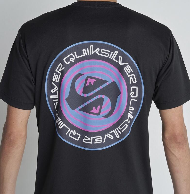 Quiksilver 22sp Circle Game Qly Blk Ss Uv対応 アウトドア キャンプ クイックシルバー サーフ サーフィン プール メンズ メール便対応可 ラッシュtシャツ ラッシュガード 半袖 夏 大人 川遊び 海水浴 湖水浴 男性用 紫外線対策 野外フェス おしゃれ Qly Blk