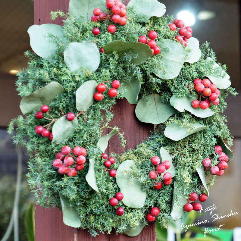 クリスマス ナチュラル リース 安曇野 F Style 玄関 花 ドライフラワー 自然素材 サンキライ 山帰来 レッド ギフト 木の実 オーナメント プレゼントお誕生日 結婚祝い 出産祝い 開店祝い 内祝い 結婚記念日 新築祝い 楽ギフ メッセ Rcp Fitzfishponds Com