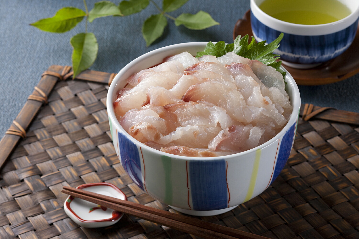 【ふるさと納税】【漁師直送】北海道産 天然ひらめ 昆布〆セット (180g×3袋) 平目 ヒラメ 昆布締め 冷凍 旬 海鮮 せたな町