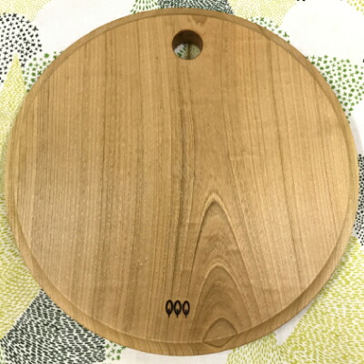【ふるさと納税】十勝の樹々のうつわ 天然木製 カッティングボード 丸型 24cm 工芸品 まな板 調理器具 |北海道幕別町