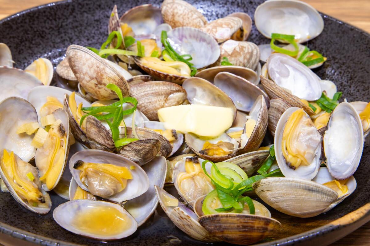 最大70 オフ 北海道 別海町産 アサリ 中 4 5kg 冷凍 小分け 約300g 15 袋 計約4 5kg 150 375粒前後 2ヵ月 ふるさと納税 あさり 貝 あさり貝 浅蜊 国産 北海道産 2 Www Dexion Com Au