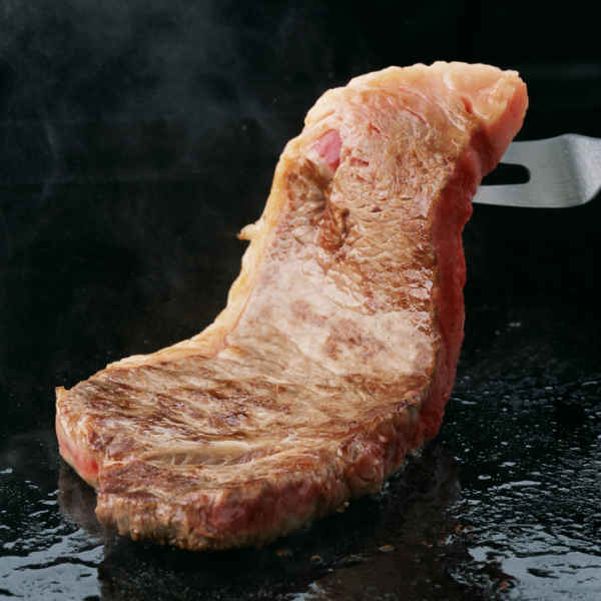 楽天市場 ふるさと納税 岩手こだわり黒毛和牛 胡四の牛王 ステーキ用400ｇ 牛肉 ブランド肉 ギフト 岩手県花巻市