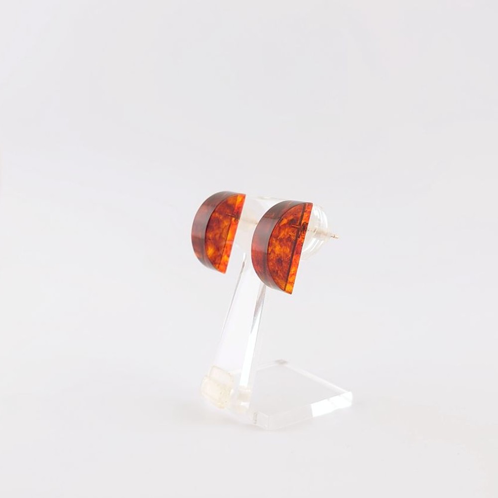 【ふるさと納税】Amberlogue ピアス 半円形(金属素材:K10 琥珀:18×5×8.5mm サイズ:全長8.5mm)|岩手県久慈市