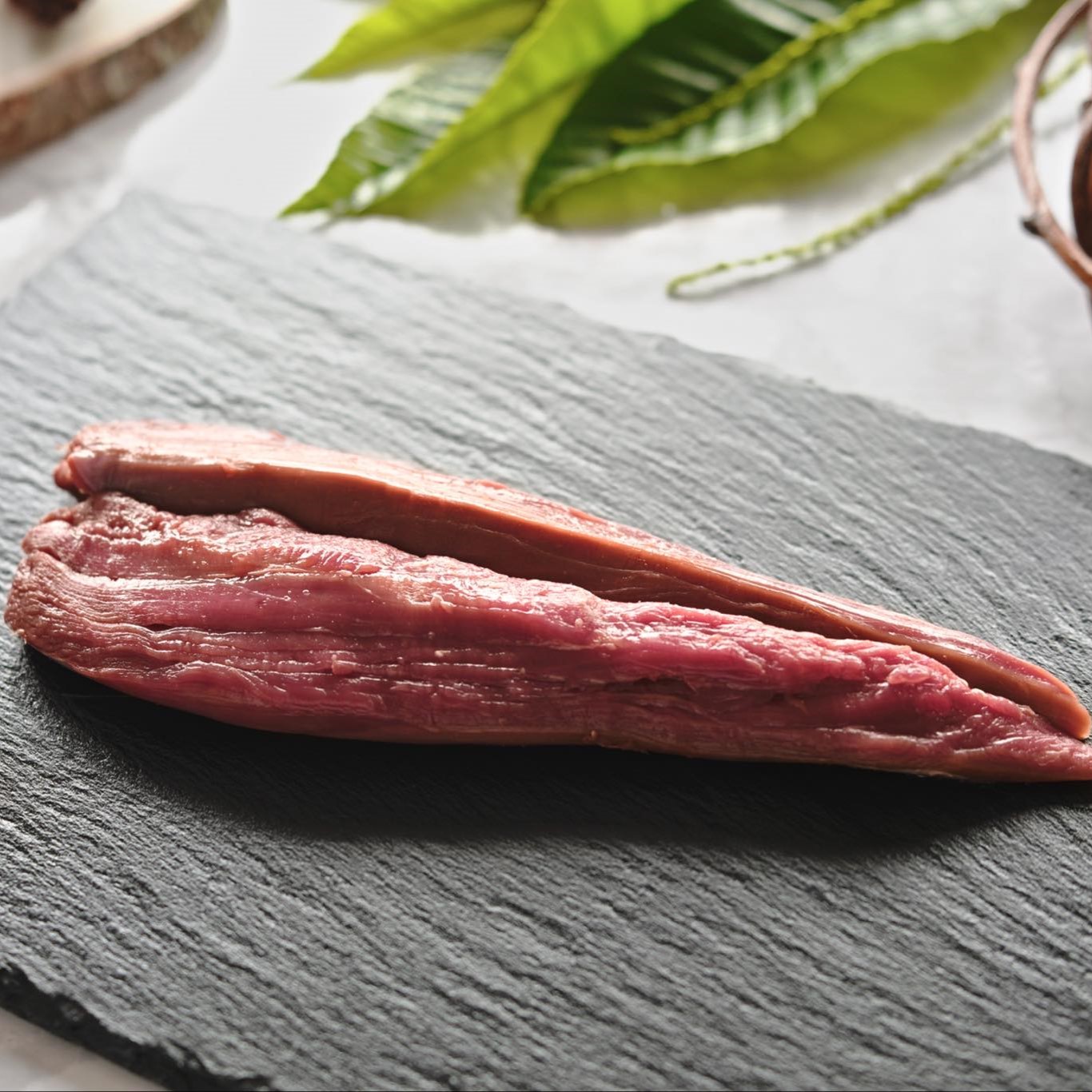 【ふるさと納税】鹿肉 ヒレ肉 ジビエ 計 200g 400g 600g 選べる 容量 単品 200g パック / 遠野ジビエ 鹿 シカ肉 しか肉 岩手県 遠野市 産 冷凍 遠野ジビエの里 毘沙門商会合同会社 焼肉 旨味 赤身肉 ヒレ 料理 小分け 厳選 ヘルシー 栄養 熟成 天然 自然 猟師 送料無料