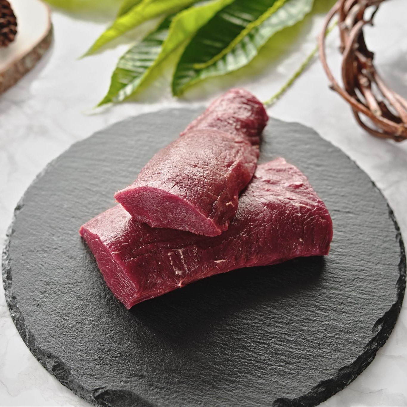 【ふるさと納税】鹿肉 ロース肉 ジビエ 計 400g 800g 1.2kg 選べる 容量 スライス ブロック 200g 小分け パック / 遠野ジビエ 鹿 シカ肉 しか肉 岩手県 遠野市 産 冷凍 遠野ジビエの里 毘沙門商会 焼肉 赤身肉 ロース 料理 厳選 ヘルシー 栄養 熟成 天然 自然 猟師 送料無料