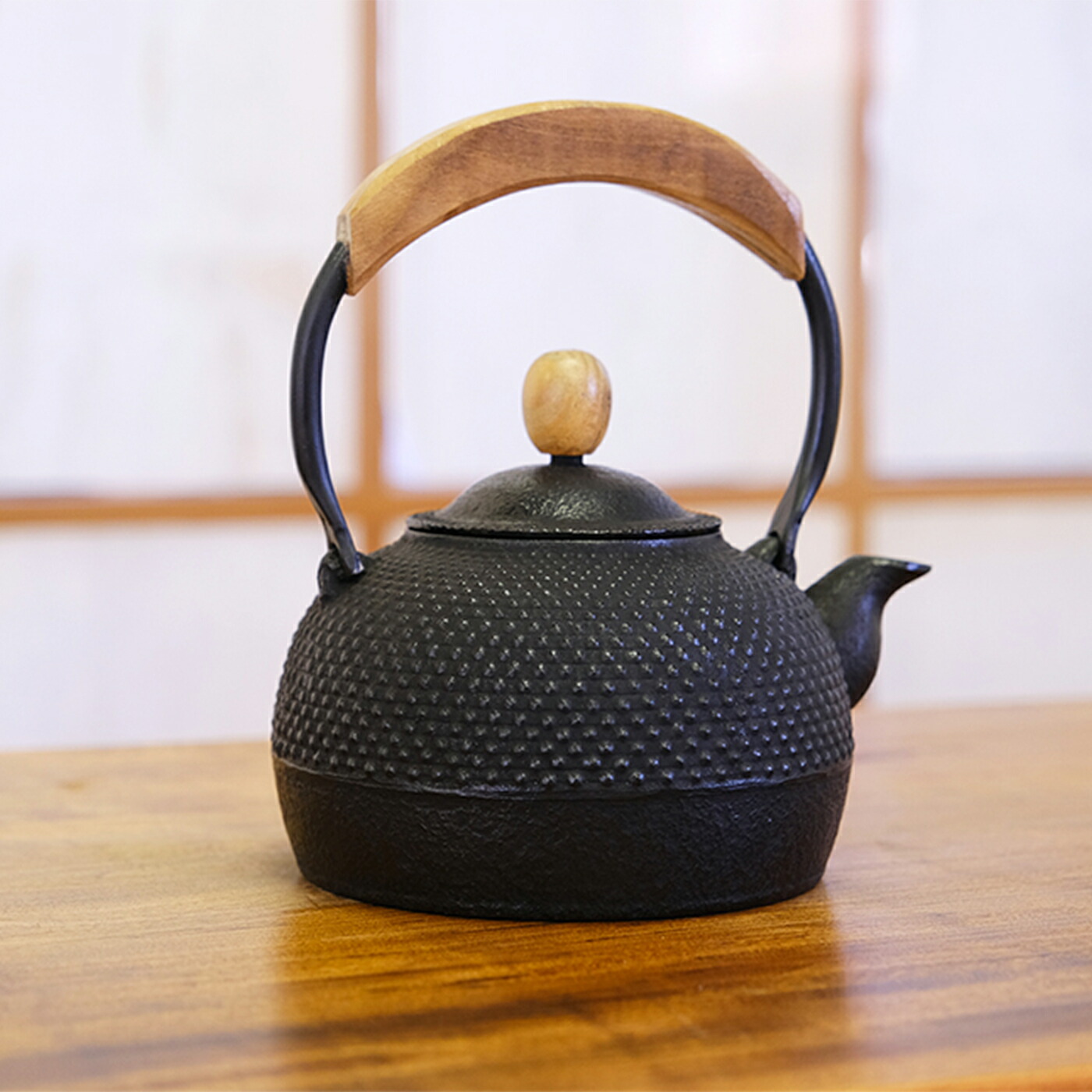 虎山工房鉄瓶平丸型アラレ1.4リットル 南部鉄器 急須
