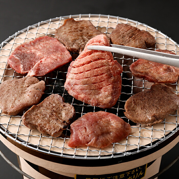 【ふるさと納税】＜定期便も可！＞国産牛タン 選べる内容量 300g・500g 仙台 国産 牛タン 黒タン 牛肉 焼き肉 塩味 国産牛 宮城 牛たん タン タン塩 焼肉 冷凍 頒布会【有限会社佐藤精肉店】ta644・ta645・ta658・ta659・ta660・ta661｜宮城県大和町