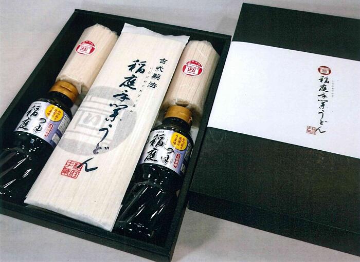 B1509 稲庭うどん・つゆ付 雲竜紙化粧箱入 約12人前