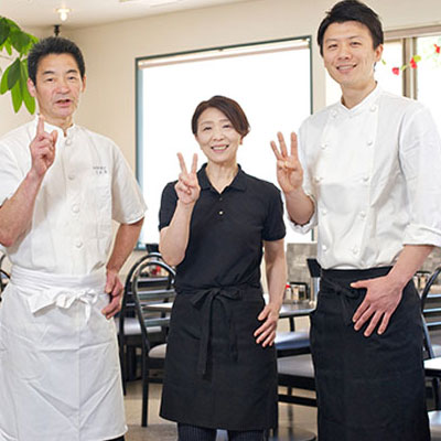 【ふるさと納税】《定期便》2人前×12ヶ月地域で大人気なお店の担々麺食べ比べセット(小分け詰合せラーメン生麺)【定期便・麺類・ラーメン・具材付き】