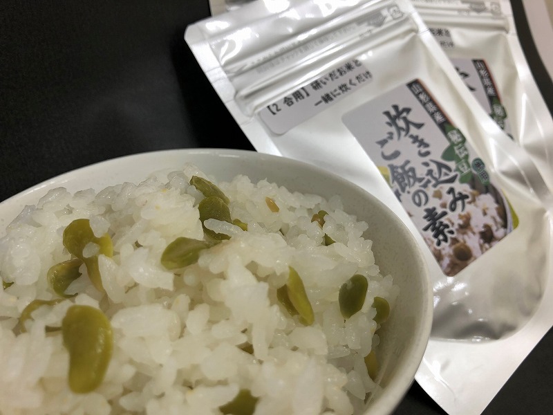 簡単♪ お米と一緒に炊くだけ♪ 炊き込みご飯の素 6袋 <山形県産『秘伝豆(ひでんまめ)』入り>