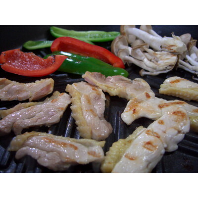 【ふるさと納税】川俣シャモ　焼肉セット　スライス200g、厚切りスライス200g、サイコロステーキ300g_ しゃも 軍鶏 シャモ 川俣軍鶏 スライス さいころステーキ 厚切り 焼肉 セット 食べ比べ 産地直送 冷凍 低脂肪 国産 おすすめ 【配送不可地域：離島】【1064181】
