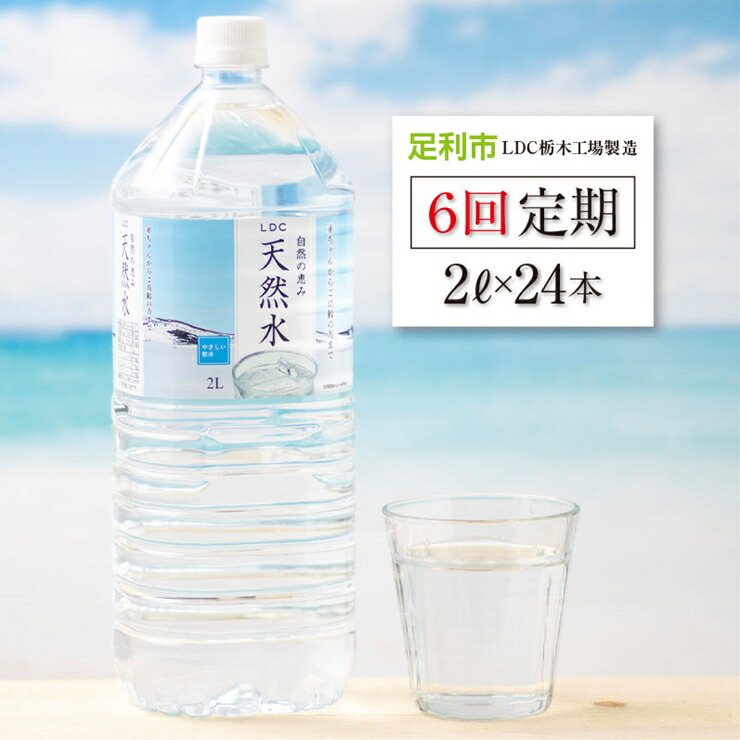 佐多宗二商店がつくった芋焼酎ベースのアブサン 左から 2018年 19年 20年に生産 写真 西日本新聞me