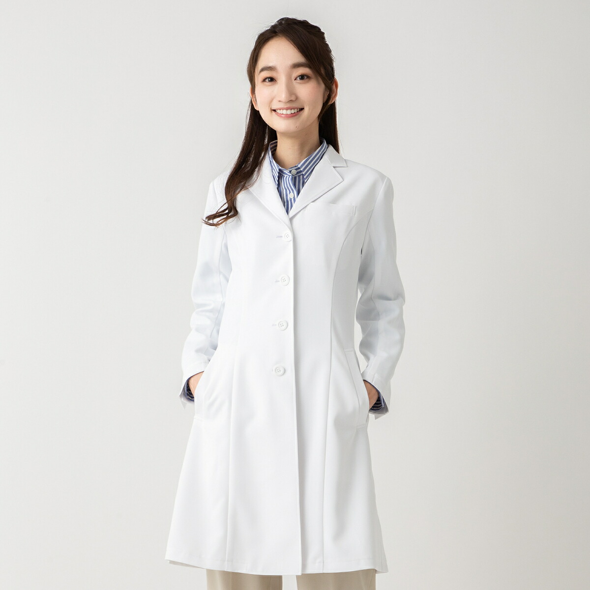 【ふるさと納税】レピウスの白衣 【レディース】 ネオ・標準尺度 お医者さん厚地の外套 / 名まえ刺しゅう付き添い人 白衣 亭主もち用 制服 ユニフォーム 診療用 見立て衣 診療所 お医者さん 薬理学者 長袖 今めかしい 白いこと