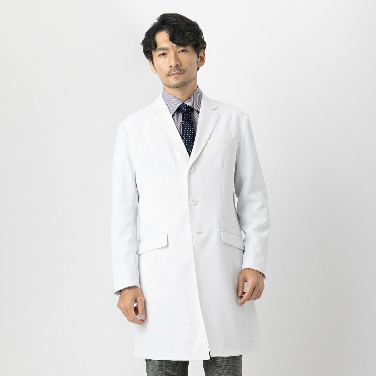 【ふるさと納税】レピウスの白衣 【メンズ】 ブリティッシュトラッドテーラー3Bお医者さん厚地の外套 / 名まえ刺しゅう付き添い人 白衣 成人男性用 制服 ユニフォーム 診療用 見立て衣 診療所 お医者さん 薬理学者 長袖 今めかしい 白いこと