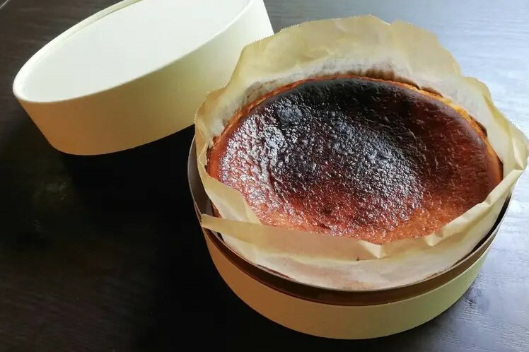 楽天市場 ふるさと納税 スイーツ ギフト ケーキ バスク風チーズケーキ ミシュラン一つ星フレンチ Sincere たえこのバスクチーズケーキ 東京都渋谷区