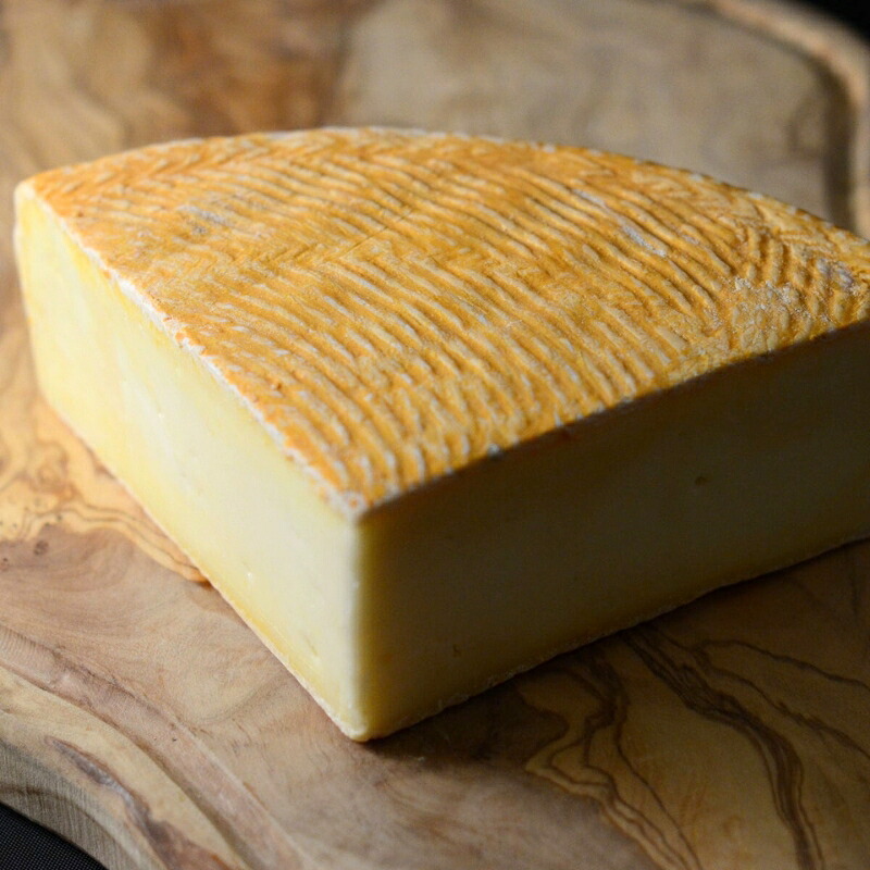 【ふるさと納税】CHEESE STAND【数量限定！】東京セミハードチーズホール1/4サイズ 東京都 渋谷区 乳製品 食べ比べ 熟成 おつまみ 送料無料