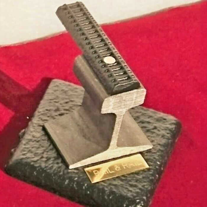 レール文鎮 825148822.JPG?1579219356