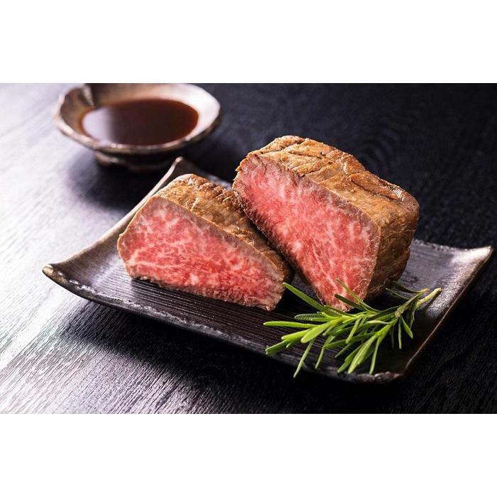 【ふるさと納税】黒毛和牛ヒレローストビーフ　300g | ローストビーフ 肉 お肉 牛肉 和牛 人気 有名 おすすめ ソース ギフト 黒毛和牛 ヒレ 高級 国産牛 柔らかい 肉料理 贈答 ギフト お取り寄せ 送料無料 鎌倉 神奈川 46,800円