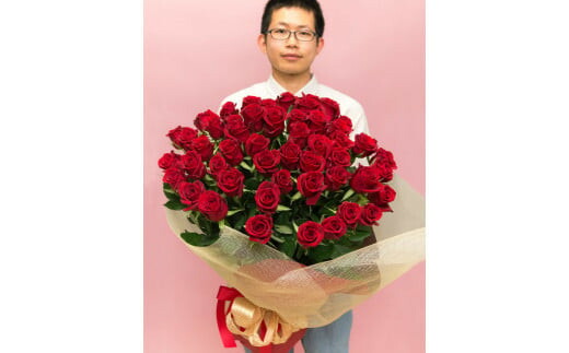 【ふるさと納税】赤バラの花束 50本「いつまでもつづく、恒久の愛」| 花 花束 バラ 50本 記念 サプライズ ギフト プレゼント 神奈川県 小田原市 ｜神奈川県小田原市