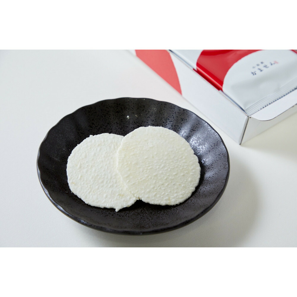 【ふるさと納税】【かまぼこ×せんべい　小田原かません24枚入り】小田原のかまぼこの味をおせんべいに。・筋めば・筋むほどクセになる味わい。【 和菓子 神奈川県 小田原市 】