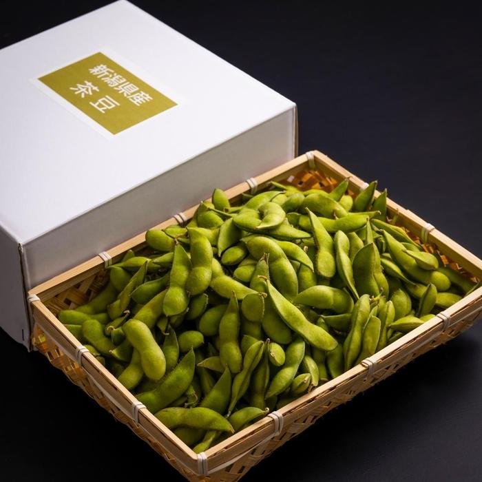 【ふるさと納税】【新潟県産】くろさき茶豆　【１ｋｇ】新潟　新潟県　茶豆　枝豆　えだまめ　お取り寄せ　グルメ　1kg　1キロ　おつまみ　豆 | 野菜 やさい 食品 人気 おすすめ 送料無料
