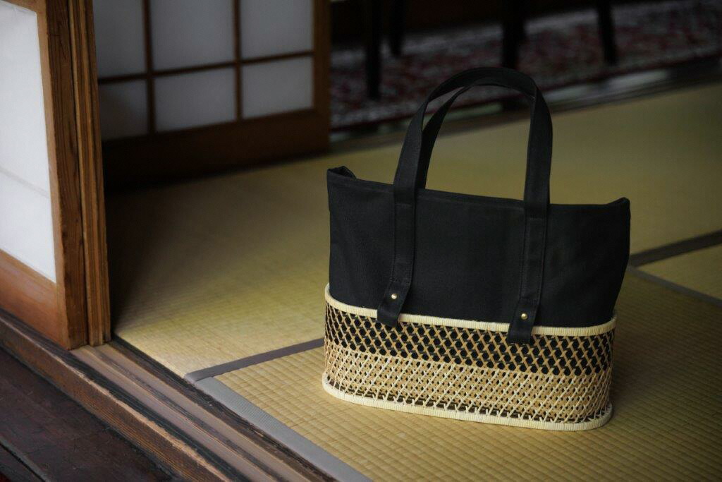 【ふるさと納税】ふたえ籠大きさL黒いこと（竹籠ひな形キャンヴァス御徒面子）芸術品 言い慣わし 御徒面子 かばん キャンヴァス かご 籠 かご御徒面子 新潟県 阿賀野市
