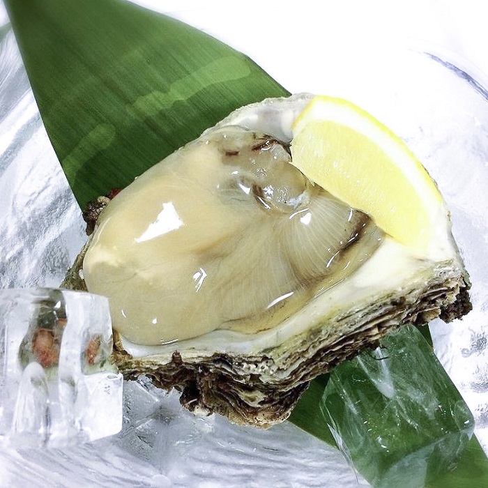 【ふるさと納税】新潟県産　天然岩牡蠣(生食用) 20個（約3kg）