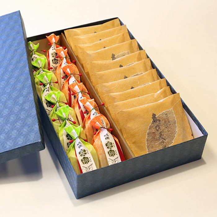 【ふるさと納税】献上銘菓　木の葉石と蚕紗詰合せ《南砺の逸品》 | 菓子 和菓子 詰合せ 焼き菓子 おかし 食品 伝統 ギフト 贈り物 贅沢 スイーツ 土産 ギフト 贈答品 お取り寄せプレゼント 敬老の日 お祝い