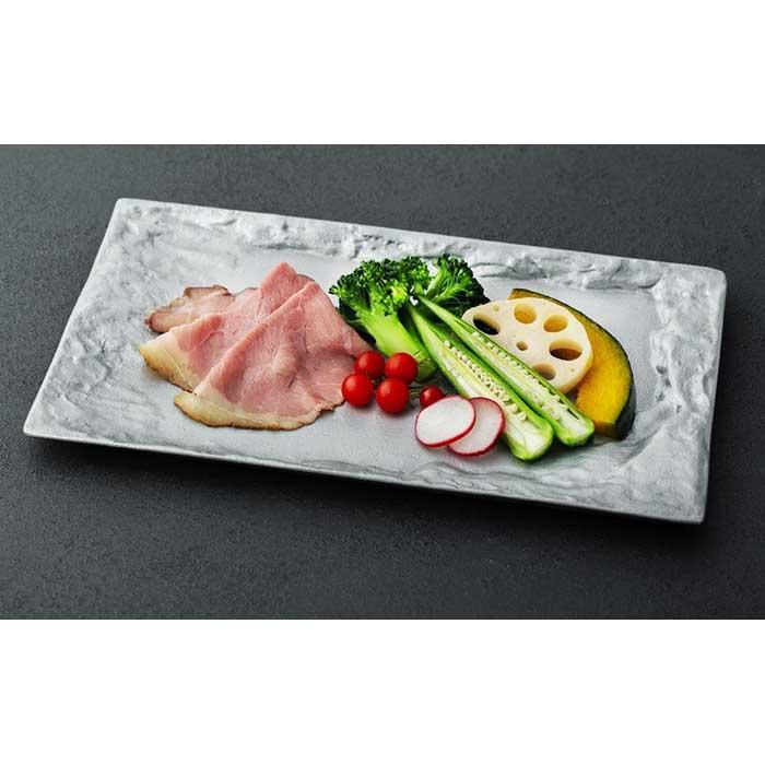 【ふるさと納税】「ひんやり」を守りつづけるしてくれる軽銀鋳込みのアペタイザープレート（Mt. plate L) | 一皿 食器 今めかしい 今めかしい サステナブル 前菜 石川 金沢