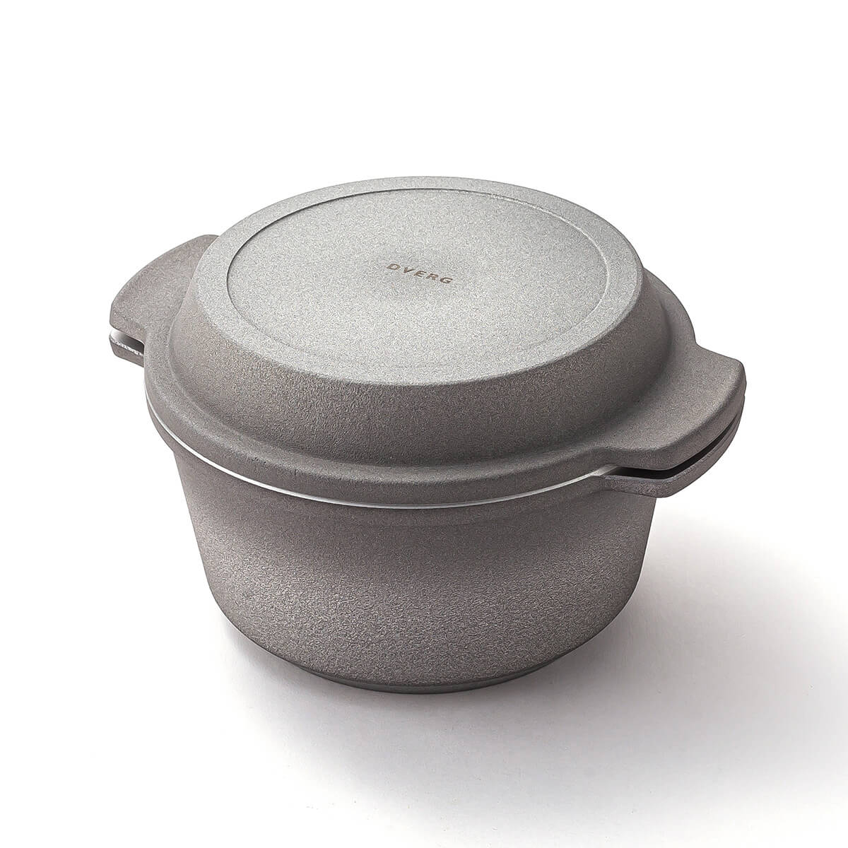 【ふるさと納税】DVERG 13 Versatile Pot 【ダッチオーブン 膳立て手道具 鍋 煮る 焼く 蒸す 調味料不必要 軽銀製 軽さ 全能 アウトドア 煮炊き 難民キャンプ 余暇】