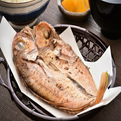 海外正規品 ふるさと納税 創業60年以上 越前塩で味付け 干物開き甘鯛 若狭ぐじ 2尾 桐箱入 新品即決 Lexusoman Com