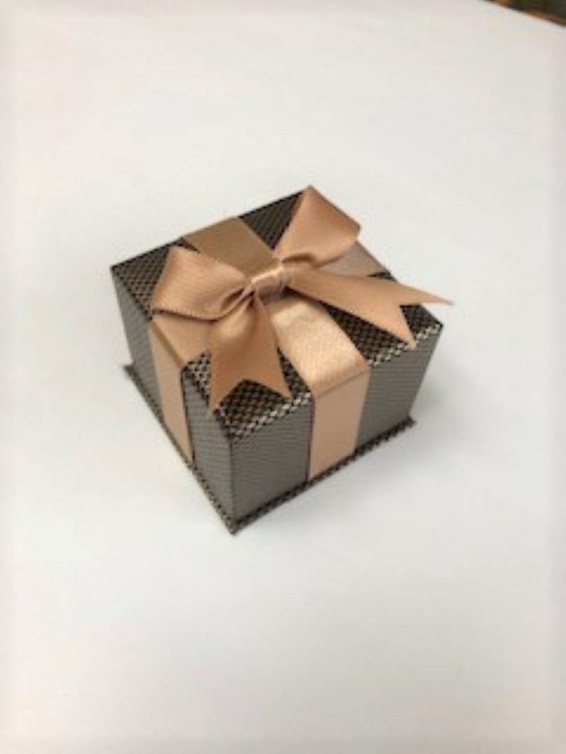 【ふるさと納税】＜ 甲府ジュエリー ＞ 【高評価★5.0】 リング 指輪 ジュエリー レディース アクセサリー K18 18金 天然 ダイヤモンド 0.50カラット ハーフエタニティー ギフト ラッピング ジュエリーケース付 保証書付 k161-017