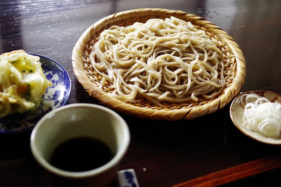 【ふるさと納税】かね春製麺　かね春の蕎麦「冷凍なま蕎麦１０人前」【そば 蕎麦 生そば 冷凍そば 信州そば 地元産 地元食材 手打ち 長野県 安曇野 安曇野市 信州】