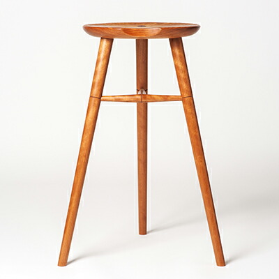【ふるさと納税】大工仕事yamagen Crescent stool［cherry］ 【 室内装飾 調度品 居敷き 女性議長 腰かけ 居敷き 程よい高さ 他愛も無い 勝手もと ワークス速さ 入り口・入口 花台 受注生み出すこと 桜んぼう 】 お届け：受注生み出すことの目的お届けまでに約3～6ヶ月となっております。