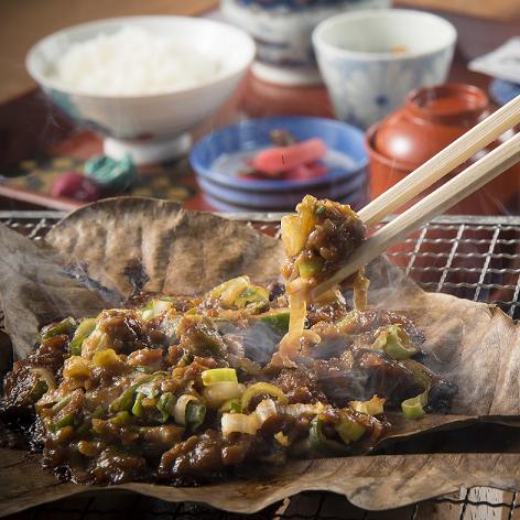 【ふるさと納税】飛騨名物「朴葉味噌」　池波正太郎が愛した料理旅館蕪水亭（ぶすいてい）に引き継がれる”元祖朴葉みそ”　朴葉味噌３００g２セット入り［A0017］10000円 《hida0307》