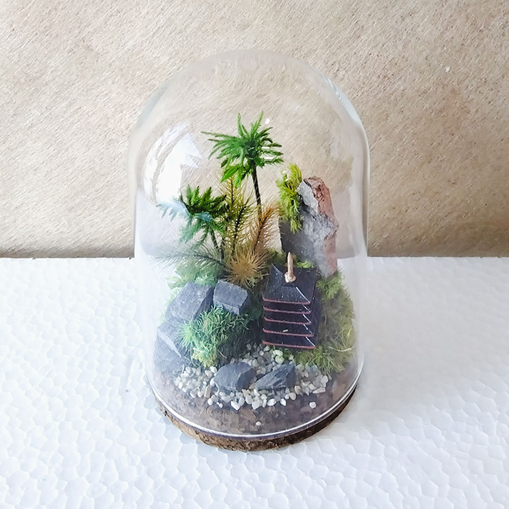 【ふるさと納税】【さとリウム・・】プリザーブド加工の テラリウム なごみ（五重の塔）1セット 苔テラリウム ガラス瓶 プリザーブド苔 花 木の実 枝葉 枯れない 苔 リウム プリザーブド 観葉植物 水やり不要 苔工房アイモス 静岡県 菊川市 送料無料