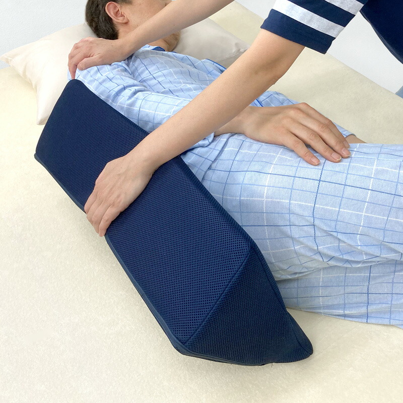 【ふるさと納税】G0381 身のこなし取り替えっこ 座布団 メッシュ 日本製足枕 通院 入院 寝たきり 腰痛 痔 社会復帰 洗える 通気性 床ずれ押しとどめる ムレにくい 厄介なもの楽にする 介護装置 在宅 住み処介護 位置選定 身のこなし取り替えっこ器 テレビ受像機枕 硬め ホスピタル 仰向け 横向き寝 うつ伏せ 寝身のこなし 敬老の日
