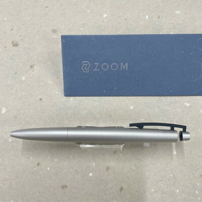 【ふるさと納税】Zoom C1 ボールペン 0.5mm サンドシルバー トンボ鉛筆【1567080】
