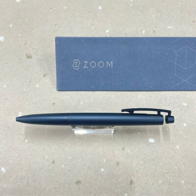 【ふるさと納税】Zoom C1 ボールペン 0.7粍 グラファイトブルー トンボ鉛筆【1567268】