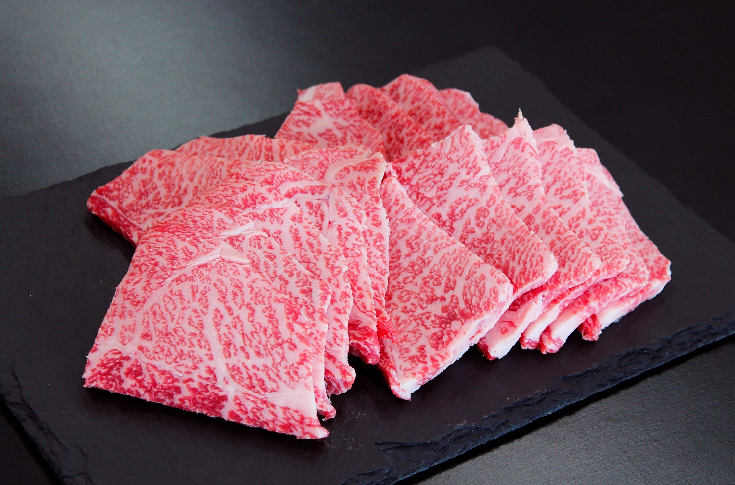 松阪牛 特選 赤身 焼肉 500g B-41 冷凍 瀬古食品 ふるさと納税 牛肉 松阪肉 BBQ 名産 ブランド 霜降り本舗 三重県 大紀町  【SALE／66%OFF】