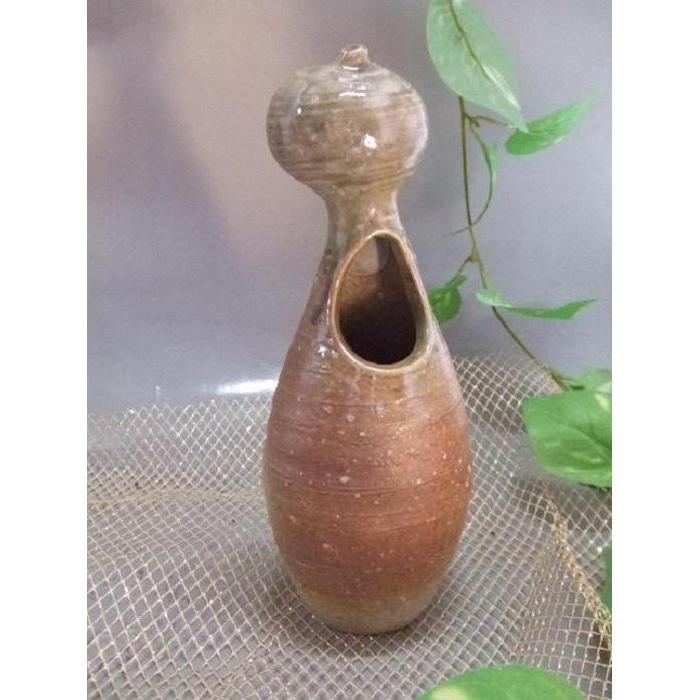 信楽焼手造りつる付き花器 楽天市場】【ふるさと納税】【信楽焼】つる付粉引ぶどう絵花入れ・花瓶