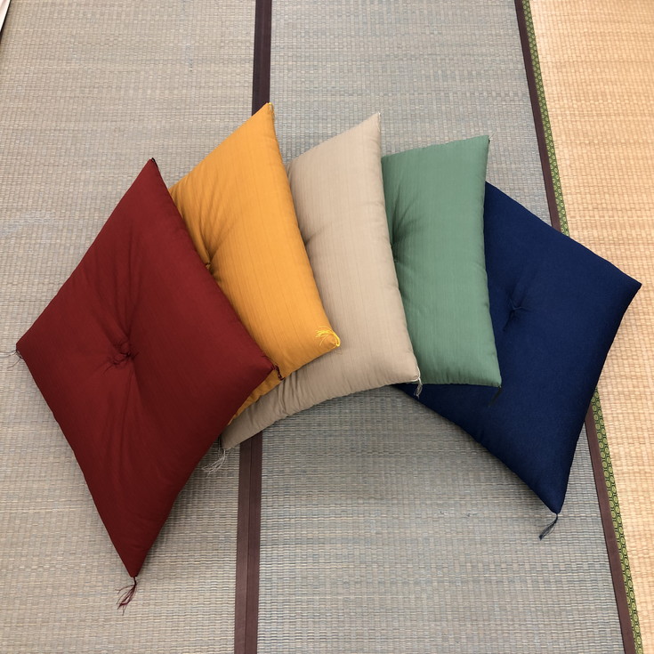 【ふるさと納税】木綿セの色合い手作り座蒲団 「座り熟練したは座蒲団から」 日本製 思い掛けずんの木綿セ 父の日 御中元 お中元