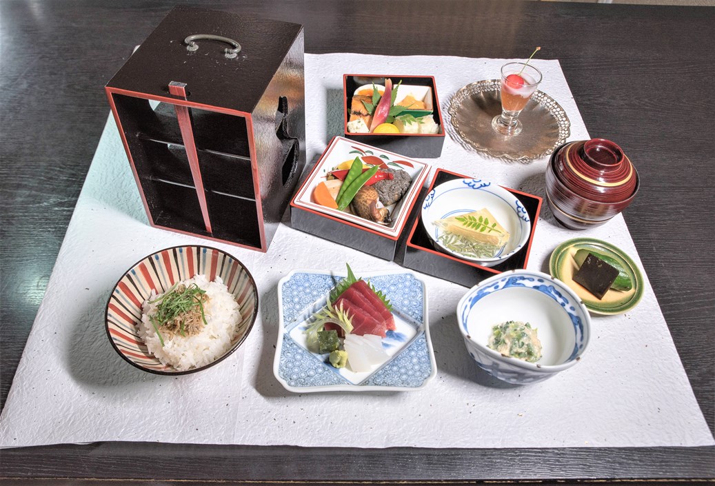 海外輸入 平日限定 日本料理喜一 河内名物 三段弁当 ランチ コーヒー付き 大阪府河内長野市 期間限定特価 Www Faan Gov Ng