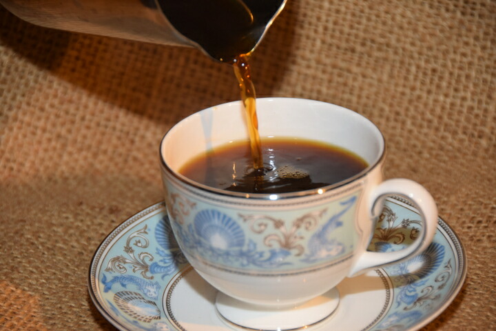 【ふるさと納税】世界のハイクオリティコーヒー 2種×200g おまかせ定期便(3か月連続お届け)(豆のまま)|兵庫県三木市