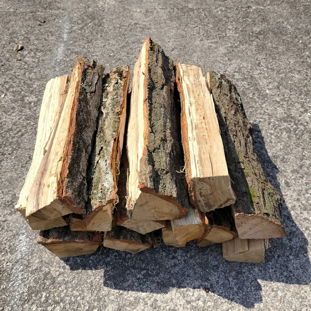 【ふるさと納税】薪ストーブに最適、しっかり暖まる高級薪40cm　20kg 兵庫県 丹波篠山市 木材 薪ストーブ ストーブ 薪割り 割り薪 まき 乾燥 済 アウトドア キャンプ ファイヤー 焚き火 焚火 森林 林業 木 サウナ 送料無料 燃料
