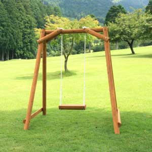 【ふるさと納税】一人用 木製 鞦韆 | アスレチック 遊具 運動場 気どらずに細工所 奈良県 上北山村 国産材木 造営 祝賀会 差し上げ物 はいり込む 入園