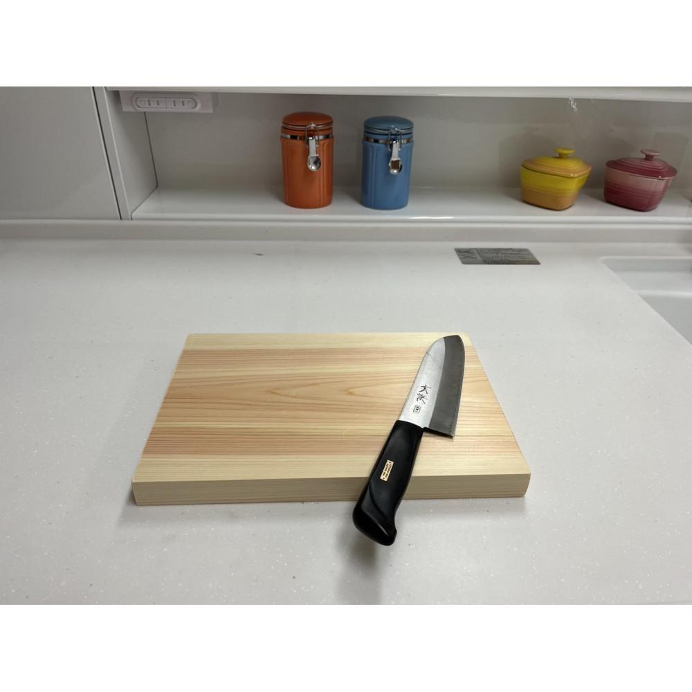 【ふるさと納税】紀州桧のまな板 300×210粍 | まな板勝手もと設備 膳立て手道具 一般受け おすすめ 貨物輸送無料