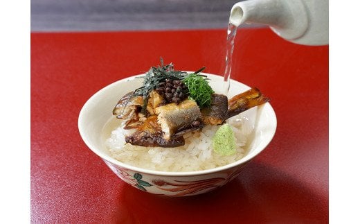 【ふるさと納税】 鮎の甘露煮の出汁茶漬け(4人前)(A628-2)